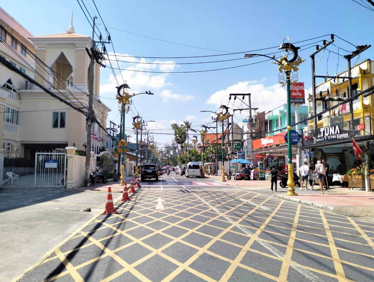Beachwalk Minotel Patong Екстериор снимка