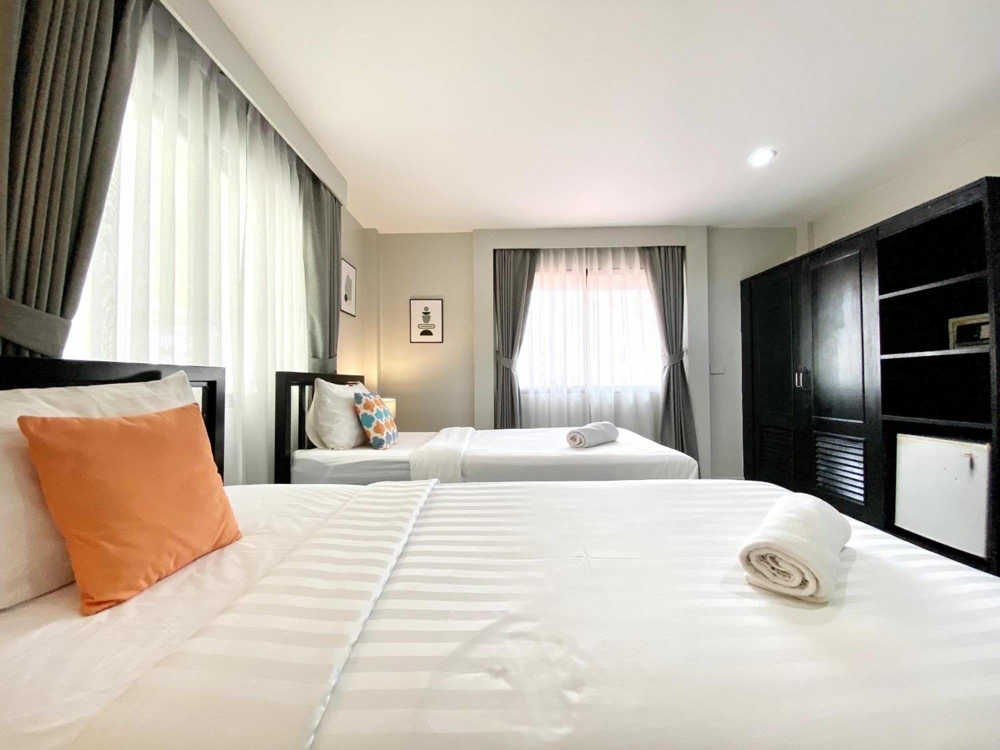 Beachwalk Minotel Patong Екстериор снимка