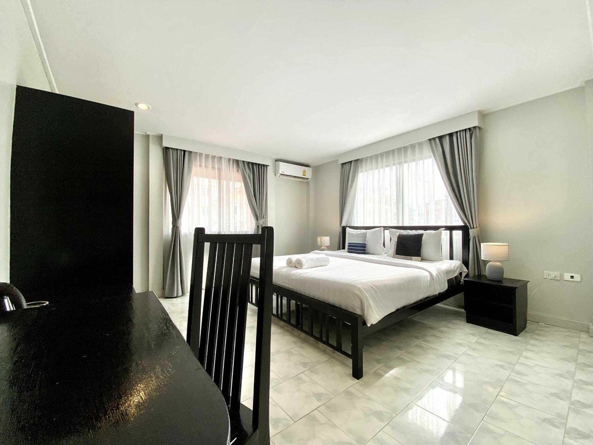 Beachwalk Minotel Patong Екстериор снимка