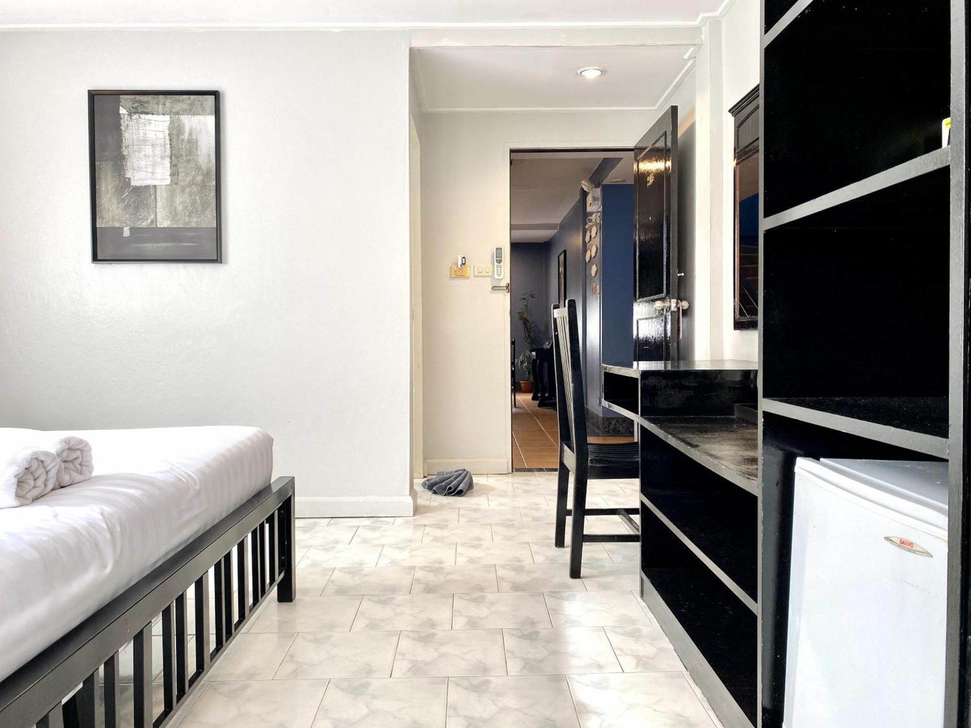 Beachwalk Minotel Patong Екстериор снимка