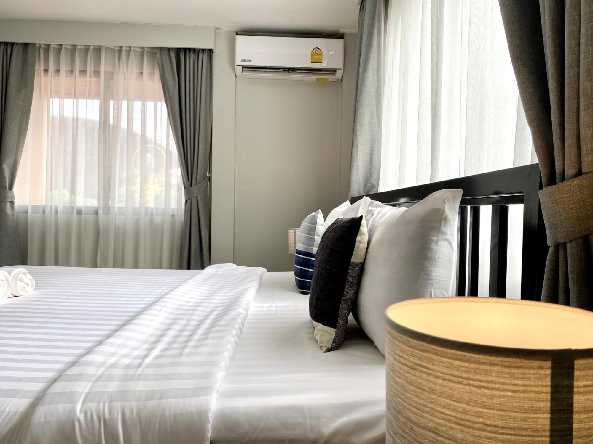 Beachwalk Minotel Patong Екстериор снимка