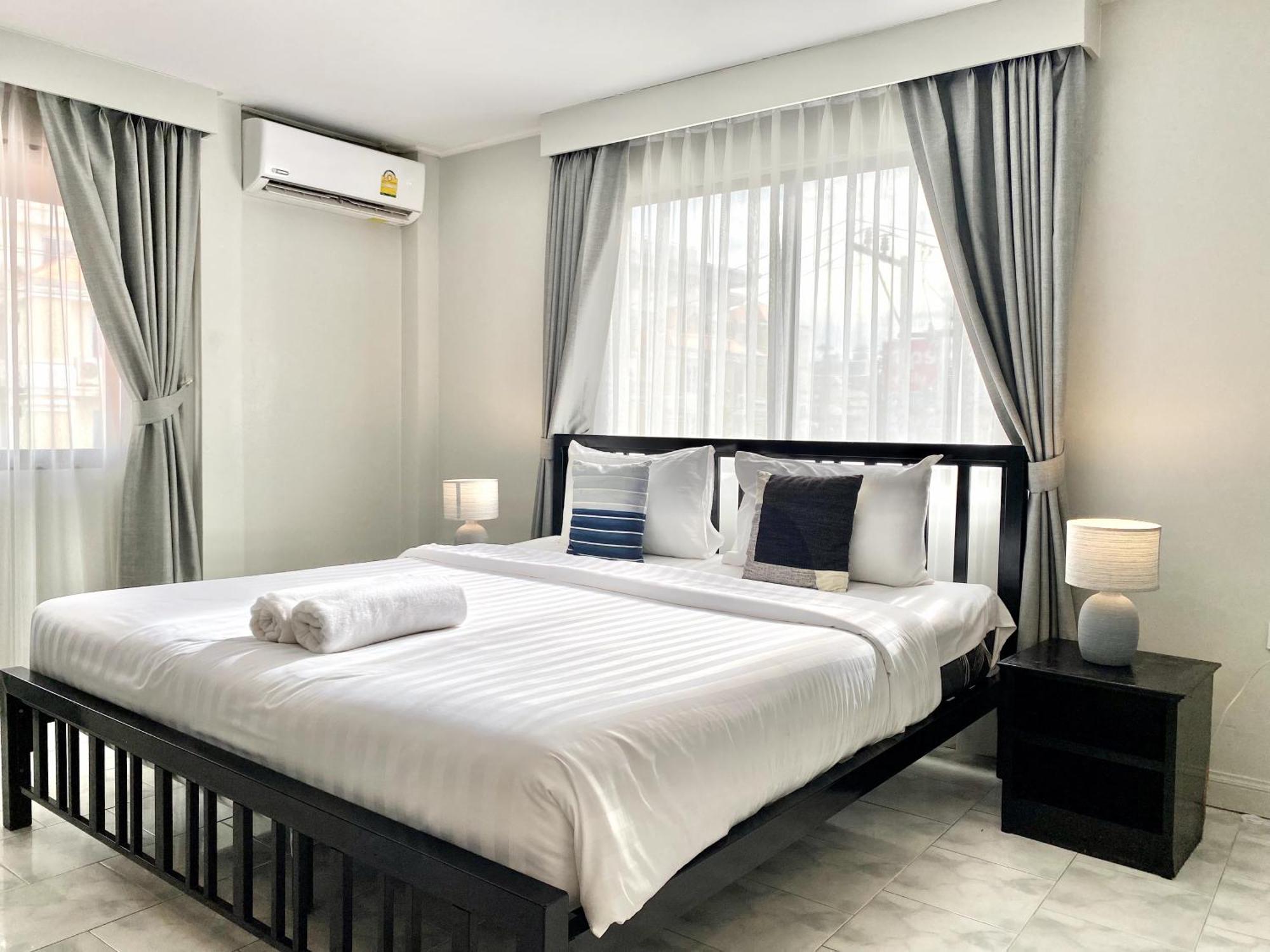 Beachwalk Minotel Patong Екстериор снимка